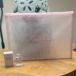 DIOR Embroidered Cosmetic Bag With Blooming Bouquet Perfume 5ml-NWT